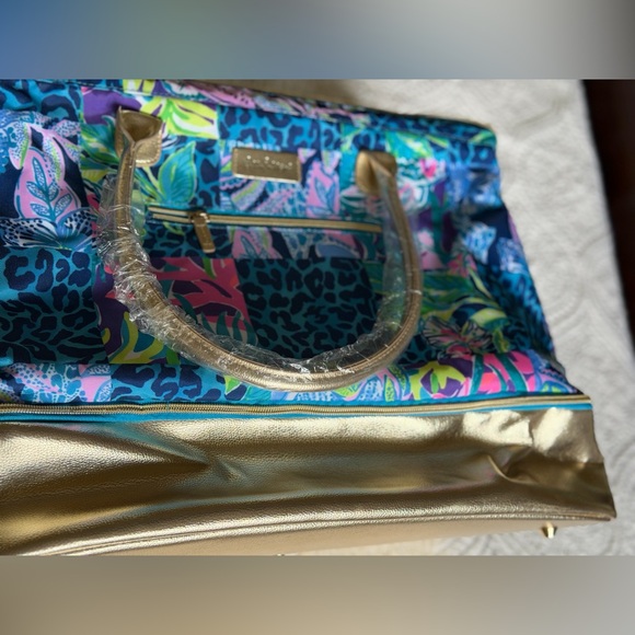 Lilly Pulitzer Multi Pop Up Party Patch Weekender. New - Picture 9 of 16